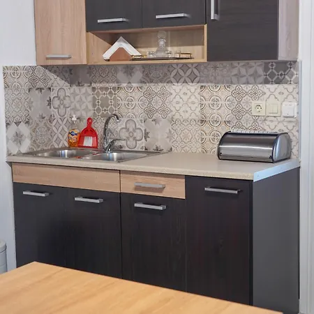 αυτονομη κατοικια κληματαρια דירה