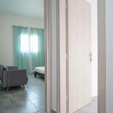 αυτονομη κατοικια κληματαρια דירה