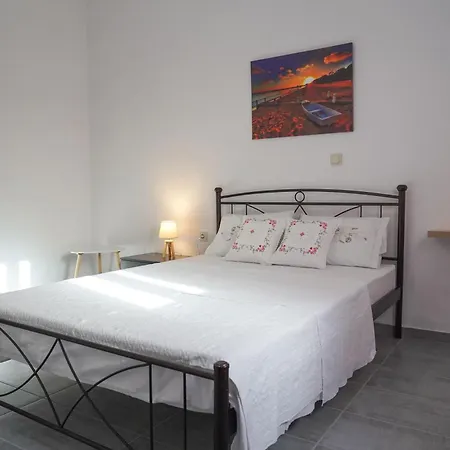 αυτονομη κατοικια κληματαρια דירה